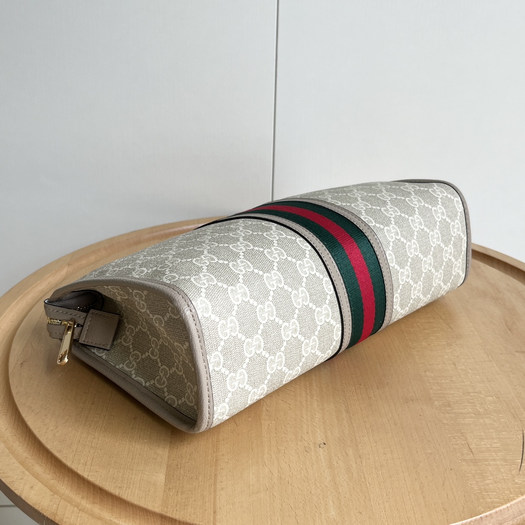 Gucci Clutch Bags